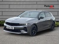 Usado Vauxhall Astra 130 HP (95 kW) 2024 Cinzento Citadino