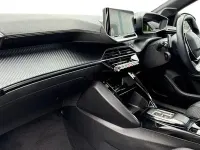Second-hand Peugeot 208 GT 131 CP (96 kW) 2023 Galben Hatchback