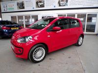 Begagnad VW up! high up! 2016 Röd Halvkombi