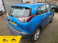Second-hand Vauxhall Crossland X 2018 Albastru SUV