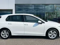Used VW Golf VIII Life 130 HP (95 kW) 2022 Pure white  Hatchback