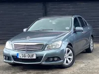 Usado Mercedes C180 SE 156 HP (114 kW) 2011 Cinzento Sedan