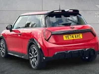 Usado Mini Cooper Sport 154 CV (113 kW) 2024 Rojo Utilitario