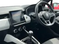 Used Renault Clio SE 90 HP (66 kW) 2022 Red Hatchback