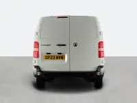 Second-hand Vauxhall Vivaro 100 CP (73 kW) 2023 Alb Monovolum