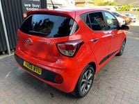 Used Hyundai i10 Premium SE 87 HP (63 kW) 2019 Red Hatchback