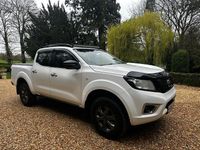 Used Nissan Navara Acenta 160 HP (117 kW) 2016 White Pickup