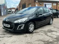 Used Peugeot 308 Access 92 HP (67 kW) 2013 Black Hatchback