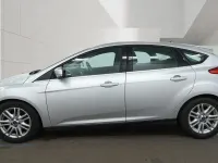 Begagnad Ford Focus Titanium 115 HK (84 kW) 2013 Silver Halvkombi