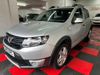 Used Dacia Sandero Lauréate 90 HP (66 kW) 2015 Silver Hatchback