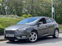 Begagnad Ford Focus Titanium 2016 Grå Halvkombi