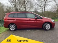 Begagnad BMW 218 Comfort Edition 150 HK (110 kW) 2016 Röd Minibuss