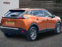 Used Peugeot 2008 Active+ 100 HP (73 kW) 2023 Orange SUV