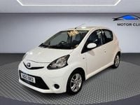 Used Toyota Aygo 68 HP (50 kW) 2013 White Hatchback