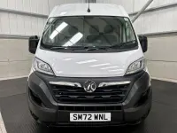 Begagnad Vauxhall Movano 140 HK (102 kW) 2023 Vit