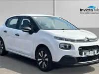 Used Citroën C3 PureTech 82 HP (60 kW) 2017 Bianca white gloss Hatchback