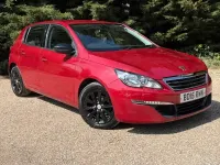 Gebraucht Peugeot 308 Active 110 PS (80 kW) 2015 Rot Kleinwagen