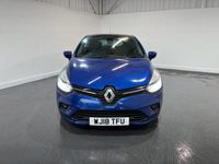 Used Renault Clio IV Signature 90 HP (66 kW) 2018 Blue Hatchback
