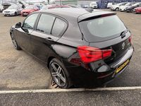 Gebraucht BMW 118 Sport Line 150 PS (110 kW) 2019 Schwarz Kleinwagen