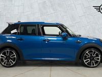 Used Mini Cooper Hatch 134 HP (98 kW) 2024 Blue Hatchback