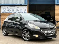 Second-hand Peugeot 208 Allure 2013 Negru Hatchback