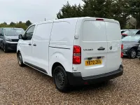 Used Vauxhall Vivaro S 100 HP (73 kW) 2022 White MPV