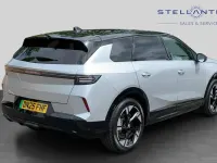 Used Vauxhall Grandland Ultimate 154 kW (210 HP) 2025 Grey SUV