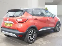 Used Renault Captur Signature 90 HP (66 kW) 2015 Red/black SUV
