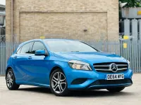 Begagnad Mercedes A180 122 HK (89 kW) 2015 Blå Halvkombi