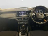 Usado Skoda Kamiq SE 95 HP (69 kW) 2023 Branco SUV