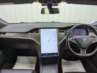 Used Tesla Model S 450 kW (613 HP) 2019 Red Hatchback