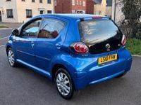 Used Toyota Aygo 67 HP (49 kW) 2010 Blue Hatchback
