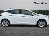 Used Vauxhall Astra Elite 150 HP (110 kW) 2019 White Hatchback
