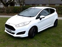Used Ford Fiesta Zetec 2014 White Hatchback