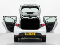 Used Renault Clio IV Dynamique 2017 White Hatchback