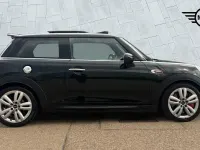 Used Mini John Cooper Works Hatch 228 HP (167 kW) 2022 Green Hatchback