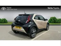 Used Toyota Aygo X 72 HP (52 kW) 2023 Beige SUV
