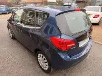 Second-hand Vauxhall Meriva 100 CP (73 kW) 2011 Albastru Monovolum