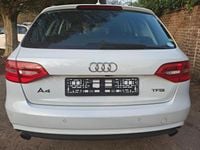 Used Audi A4 Advanced 2015 White Estate