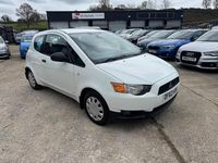 Used Mitsubishi Colt 2013 White Hatchback