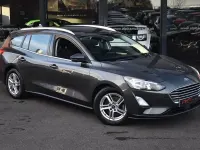 Gebraucht Ford Focus Zetec 95 PS (69 kW) 2019 Grau Kombi
