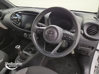 Used Toyota Aygo X PURE 72 HP (52 kW) 2025 White SUV