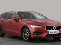 Usado Volvo V60 Momentum 150 HP (110 kW) 2018 Vermelho Carrinha