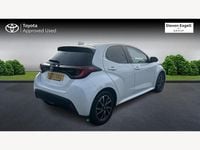 Used Toyota Yaris Hybrid Design 116 HP (85 kW) 2023 White Hatchback