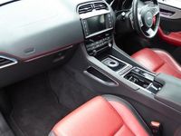 Usado Jaguar F-Pace R-Sport 250 HP (183 kW) 2020 SUV