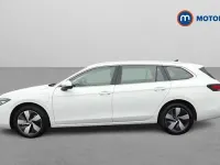 Used VW Passat Life 204 HP (150 kW) 2025 White Estate