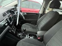 Used VW Touran SEL 150 HP (110 kW) 2017 White MPV