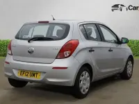 Used Hyundai i20 Classic 85 HP (62 kW) 2012 Silver Hatchback