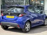 Used Toyota Yaris Hybrid 116 HP (85 kW) 2025 Blue Hatchback