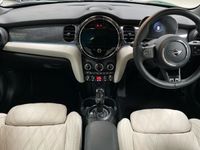 used Mini Cooper Hatch 1.5Exclusive Hatchback 5dr Petrol Steptronic Euro 6 (s/s) (136 ps)